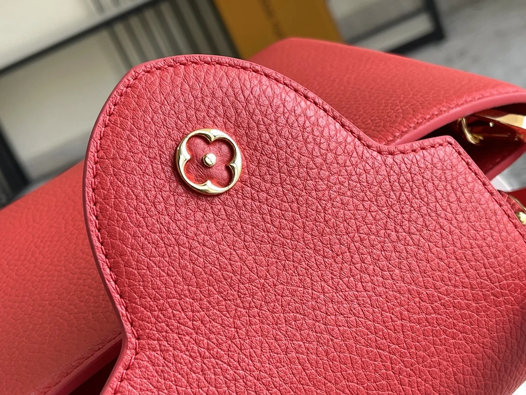 LVM42259 特级精品红色金扣手袋 斜挎包 - 细节图 7