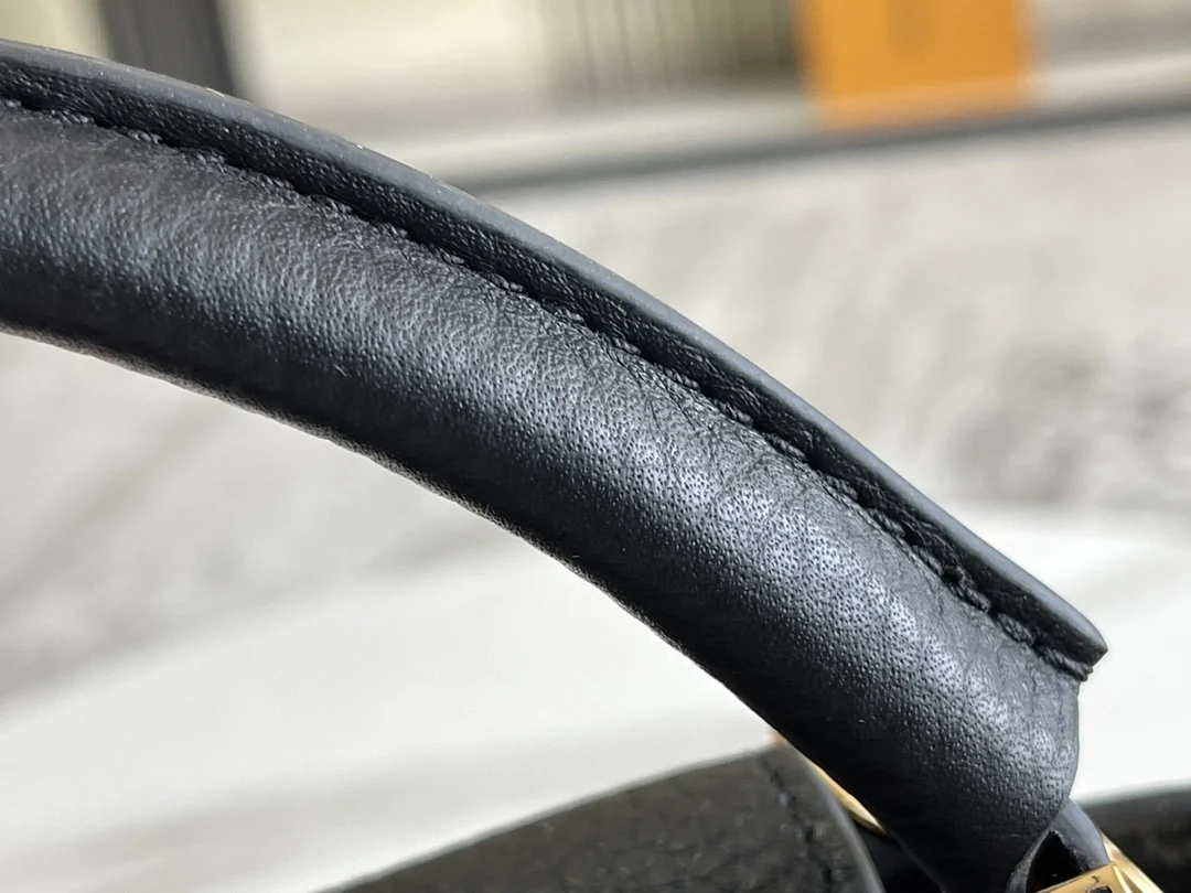 LVM94517 特级精品黑色金扣手袋 斜挎包 - 细节图 7