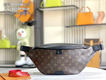 <p>特级配全套包装 特级原厂皮 全钢五金 M44336老花 皮料是正品法国A级品质 手工 油边细节非常精致 尺寸:37x30x6</p> <p>特级配全套包装 特级原厂皮 全钢五金 M44336老花 皮料是正品法国A级品质 手工 油边细节非常精致 尺寸:37x30x6</p>