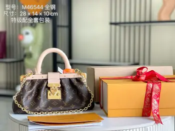 <p>特级配全套包装 特级全钢五金 原厂皮 M46544 老花 皮料是意大利A级皮料是在于品质 五金 面料 手工 油边 A级出品 图片跟产品一致丶配全套包装.尺寸:28x14x10CM</p>