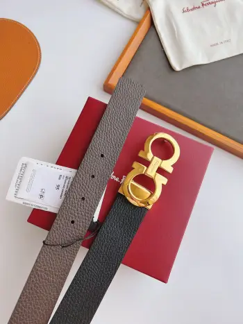 <p> Ferragamo.菲拉格慕 </p><p>全套包装 支持NFC扫码 宽度3.5cm 高级定制款男士皮带 双面进口牛皮 可双面使用 自行选择搭配 真材实料 很有质感 时尚经典不失风范 搭配精品尾夹扣 长短可自行裁剪</p>