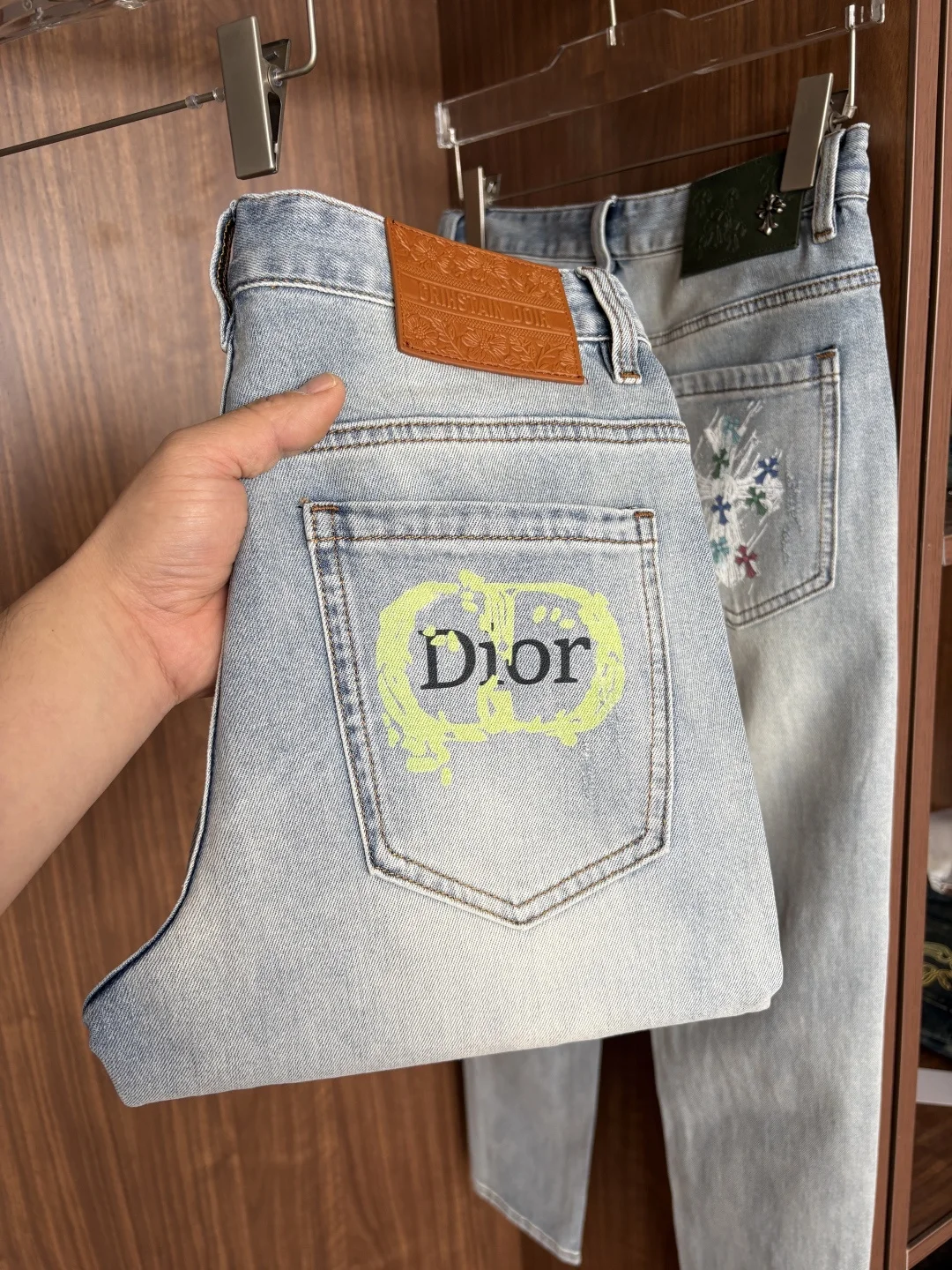 Dior 2026 Spring/Summer Design Recommendations: Hot Selling Jeans - Detail view 1