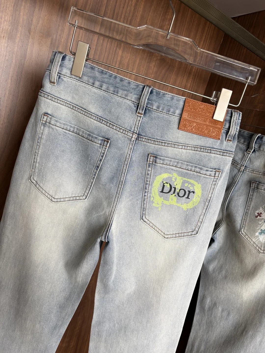 Dior 2026 Spring/Summer Design Recommendations: Hot Selling Jeans - Detail view 8