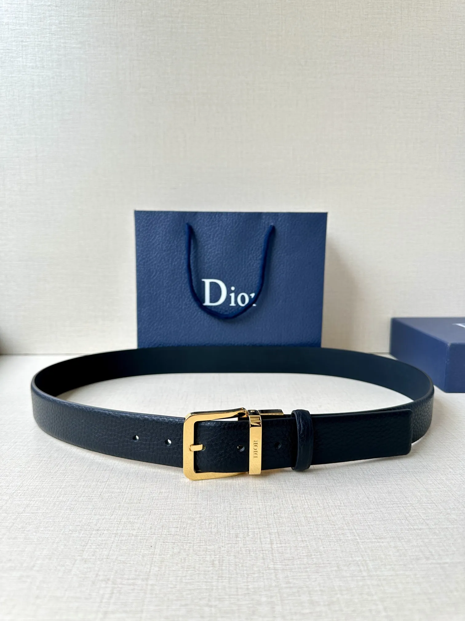 Dior Double-sided imported cowhide men s genuine leather belt - Detail view 1