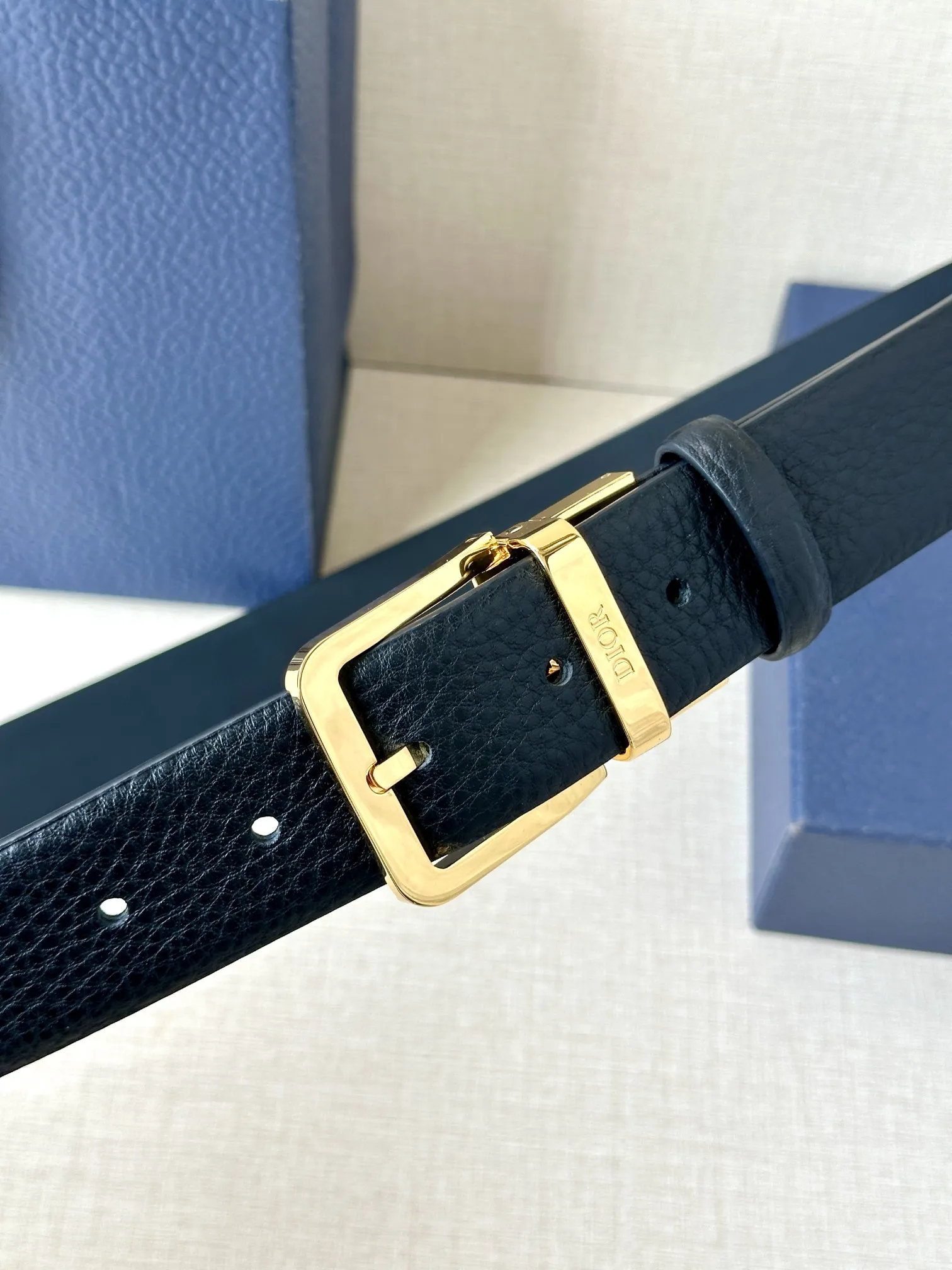 Dior Double-sided imported cowhide men s genuine leather belt - Detail view 2