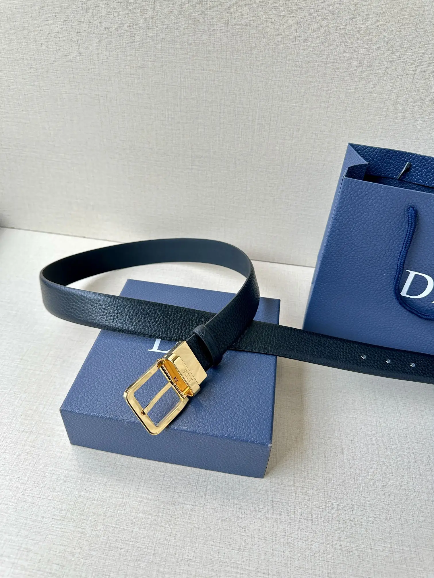 Dior Double-sided imported cowhide men s genuine leather belt - Detail view 3