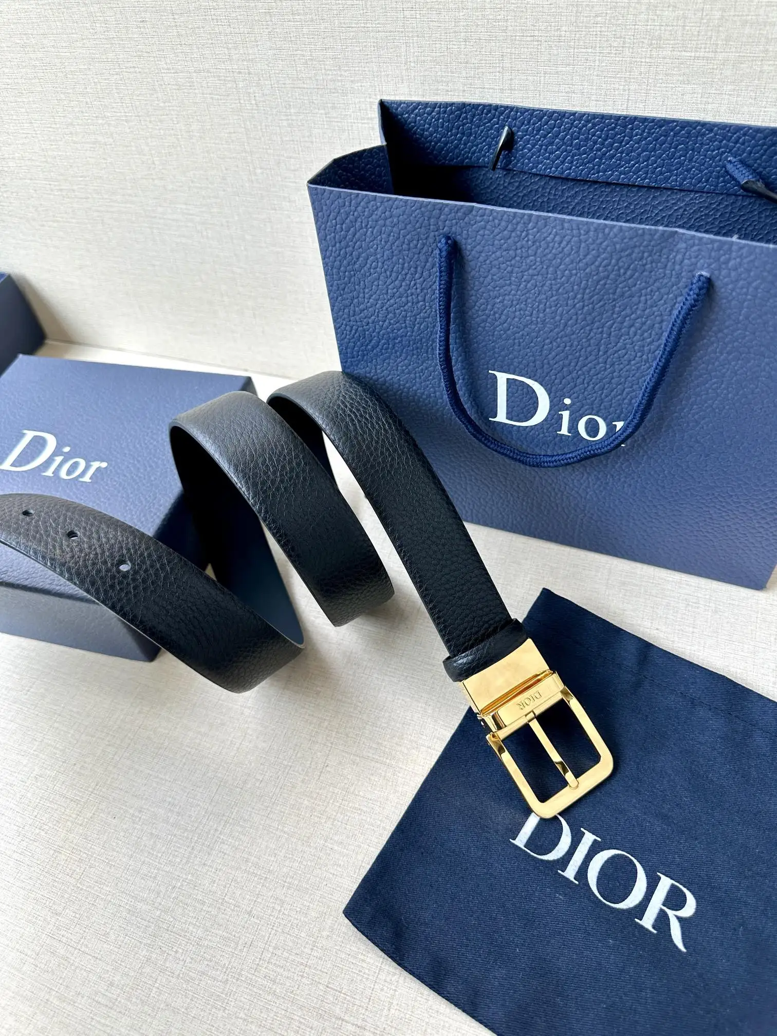 Dior Double-sided imported cowhide men s genuine leather belt - Detail view 6