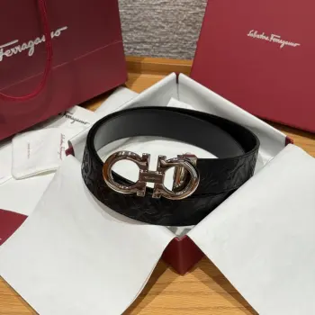 <p>Ferragamo.菲拉格慕 </p><p>全套包装 宽度3.5cm 高级定制款男士皮带 双面进口牛皮 可双面使用 自行选择搭配 真材实料 很有质感 时尚经典不失风范 搭配精品尾夹扣 长短可自行裁剪</p>