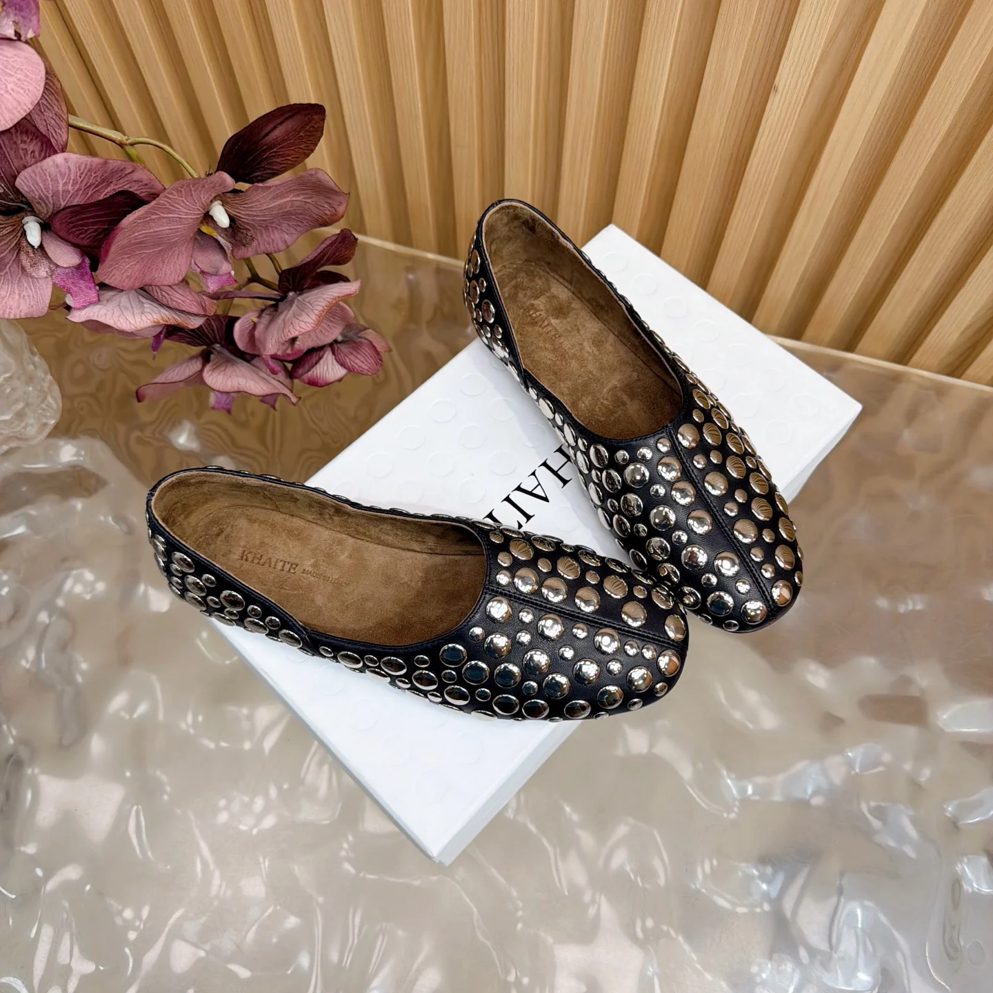 Khaite Spring/Summer 2026 New Arrivals Open-Toe Full Diamond Minimalist Flat Shoes - Detail view 2