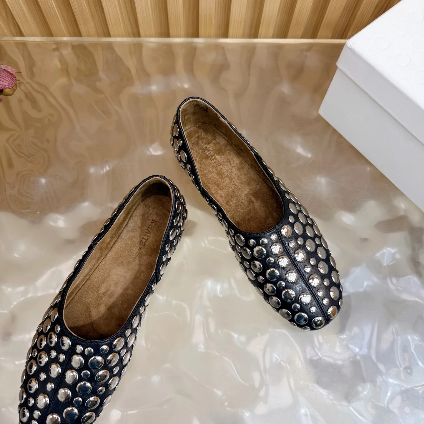 Khaite Spring/Summer 2026 New Arrivals Open-Toe Full Diamond Minimalist Flat Shoes - Detail view 6