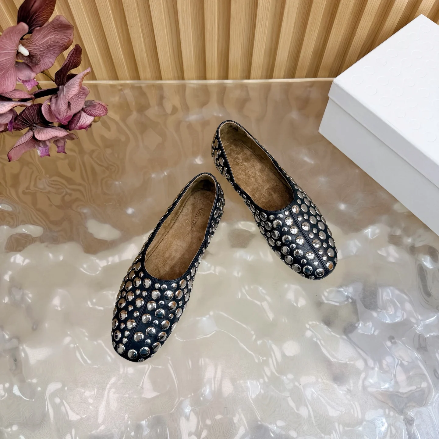 Khaite Spring/Summer 2026 New Arrivals Open-Toe Full Diamond Minimalist Flat Shoes - Detail view 7