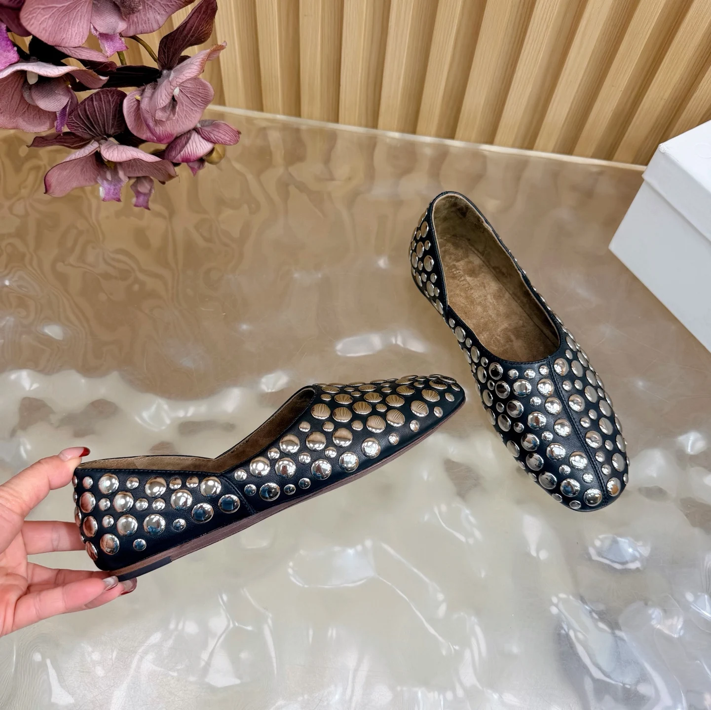 Khaite Spring/Summer 2026 New Arrivals Open-Toe Full Diamond Minimalist Flat Shoes - Detail view 8
