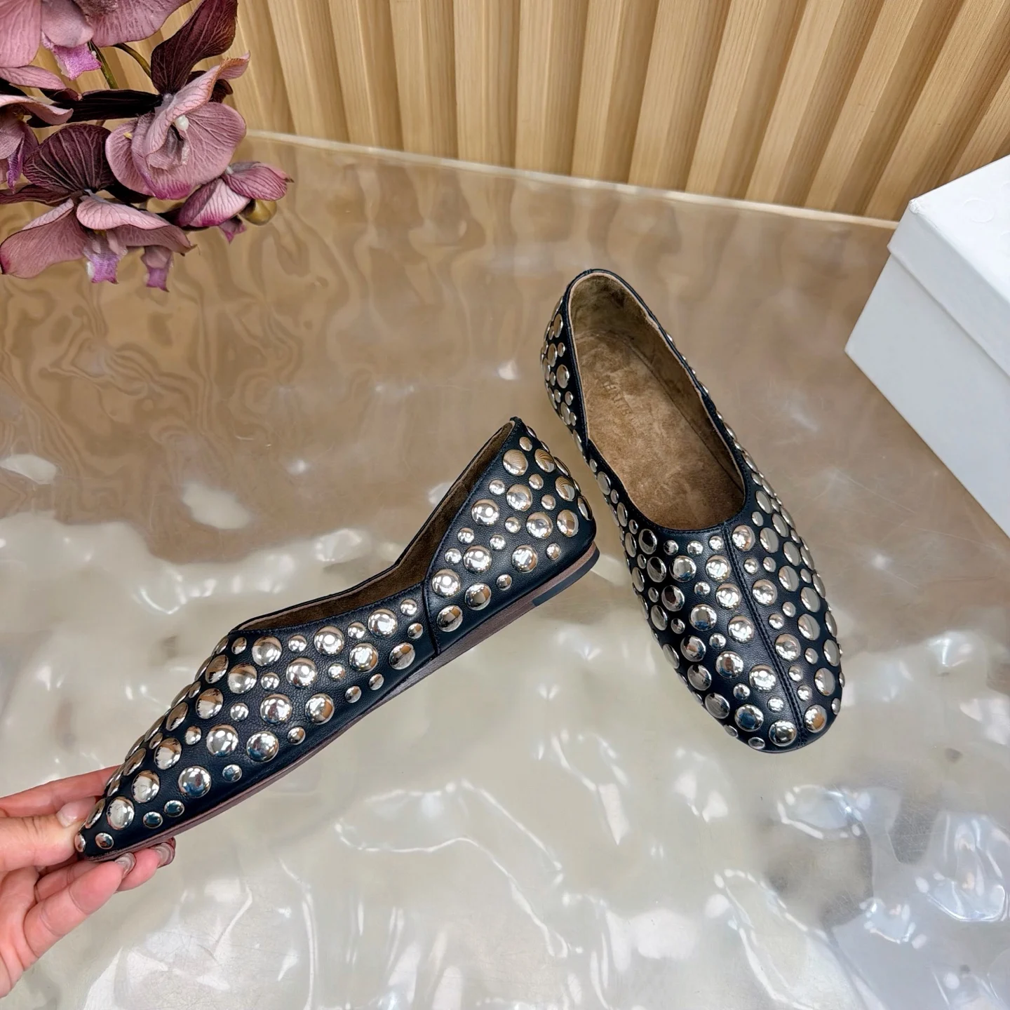 Khaite Spring/Summer 2026 New Arrivals Open-Toe Full Diamond Minimalist Flat Shoes - Detail view 9