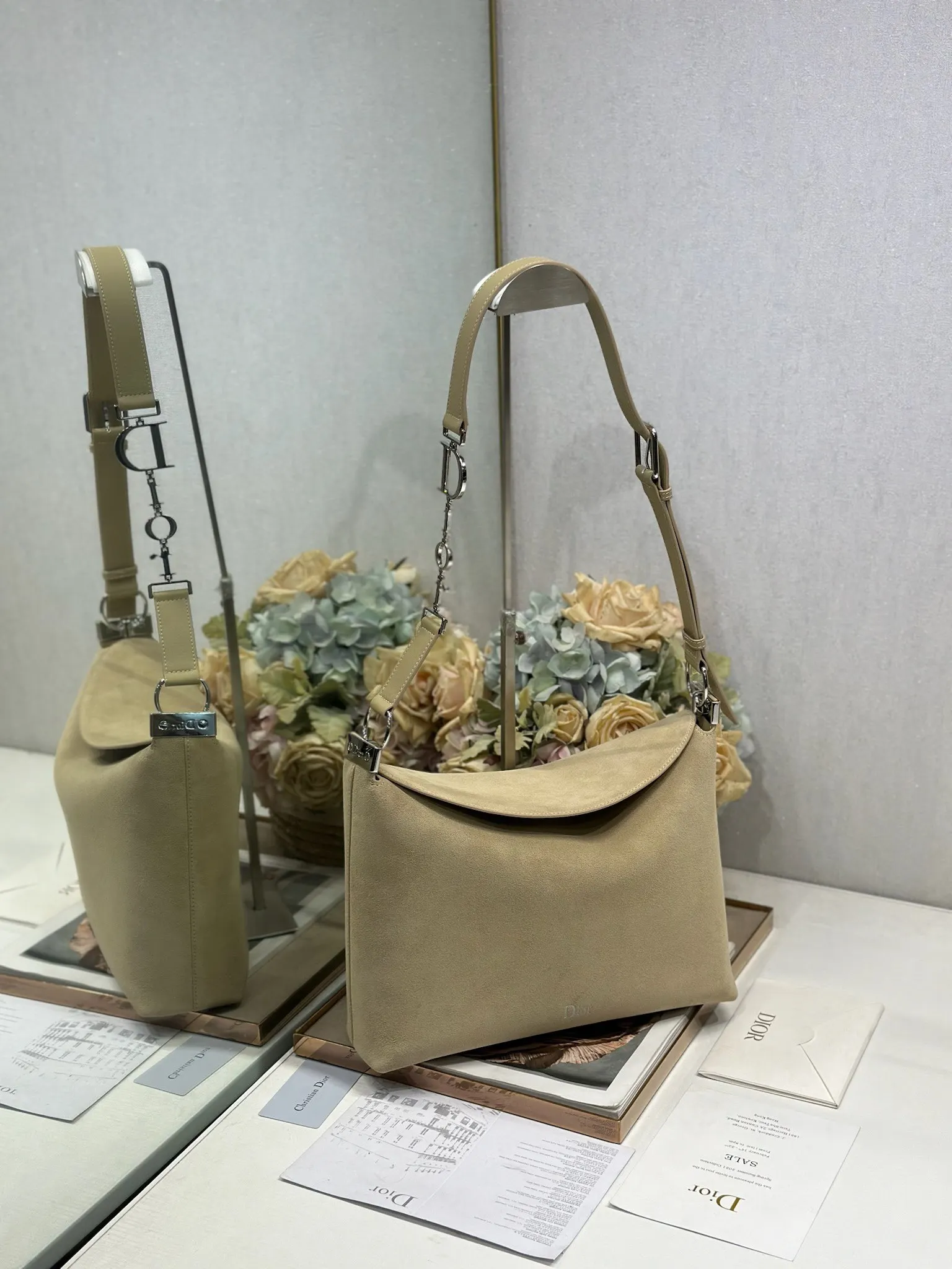 Dior 1412 Spring and Summer Color-Block Small Handbag Women s Shoulder Bag - Detail view 2