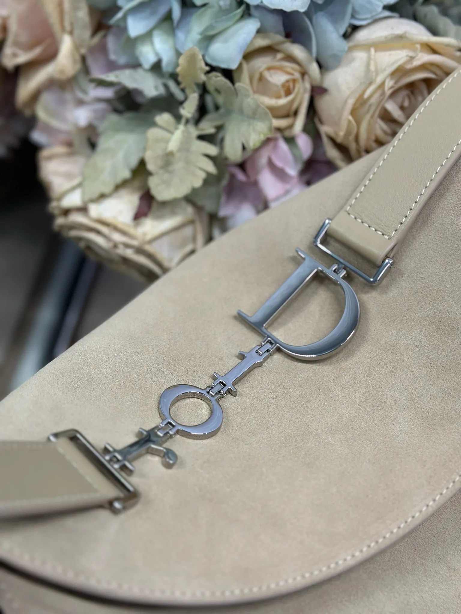 Dior 1412 Spring and Summer Color-Block Small Handbag Women s Shoulder Bag - Detail view 5