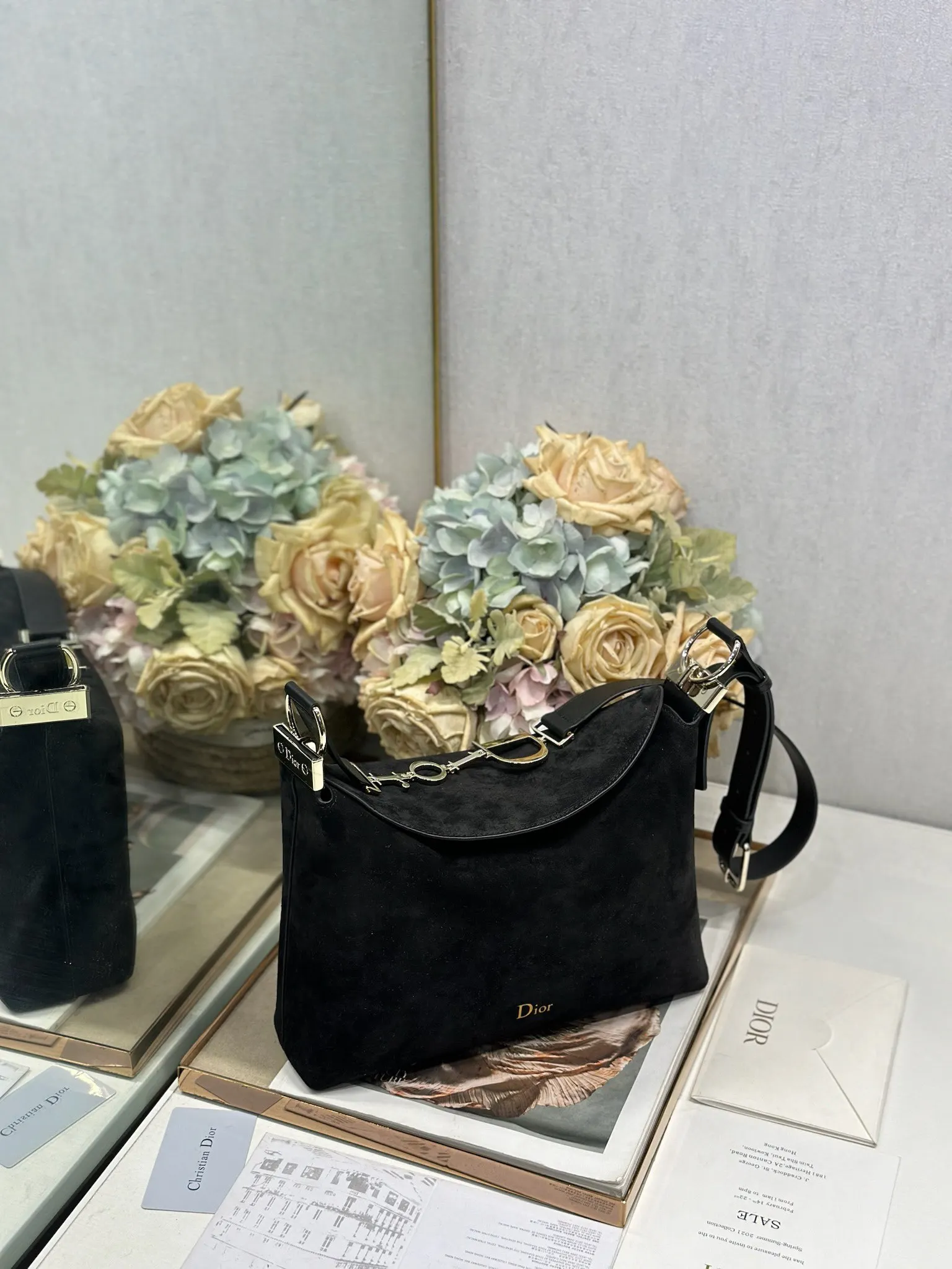 Dior 1411 Spring/Summer Color-Block Small Handbag Women s Shoulder Bag - Detail view 2