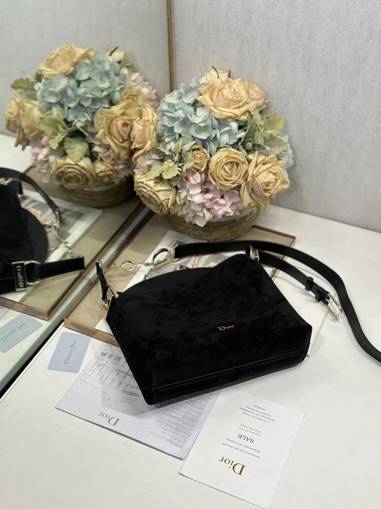 Dior 1411 Spring/Summer Color-Block Small Handbag Women s Shoulder Bag - Detail view 4
