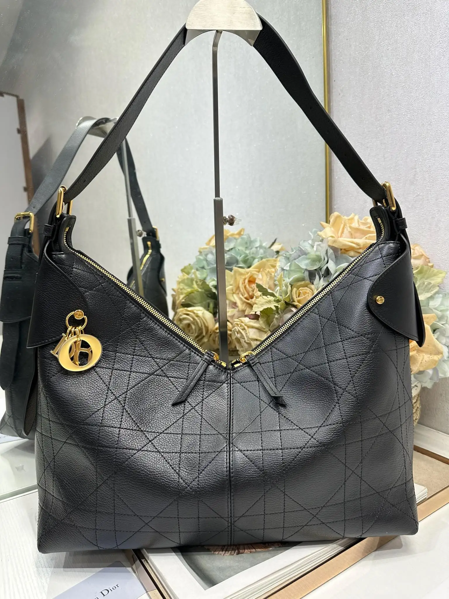 Dior 2844 Early Ivy Plaid Lambskin Handbag Women s Shoulder Bag - Detail view 6
