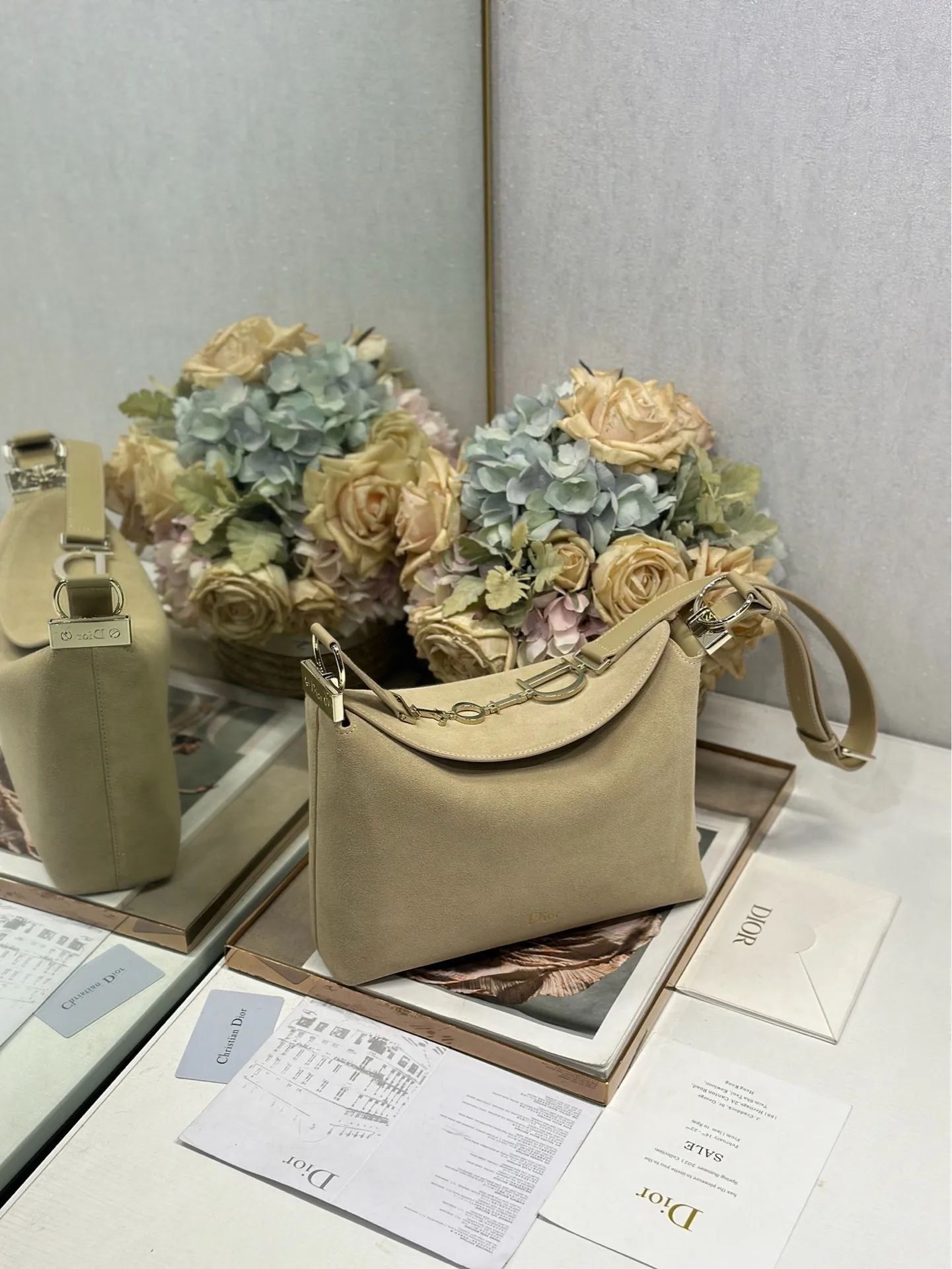 Dior 1411 Spring/Summer Color-Block Small Handbag Women s Shoulder Bag - Detail view 4