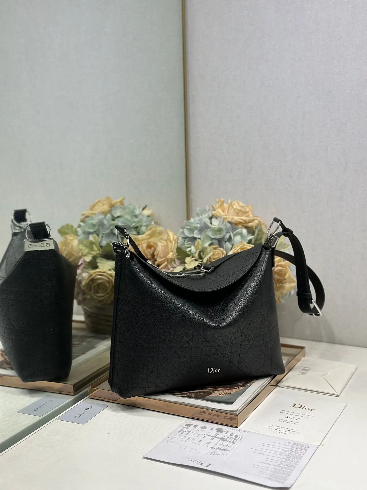 Dior 1412 Spring and Summer Color-Block Small Handbag Women s Shoulder Bag - Detail view 2