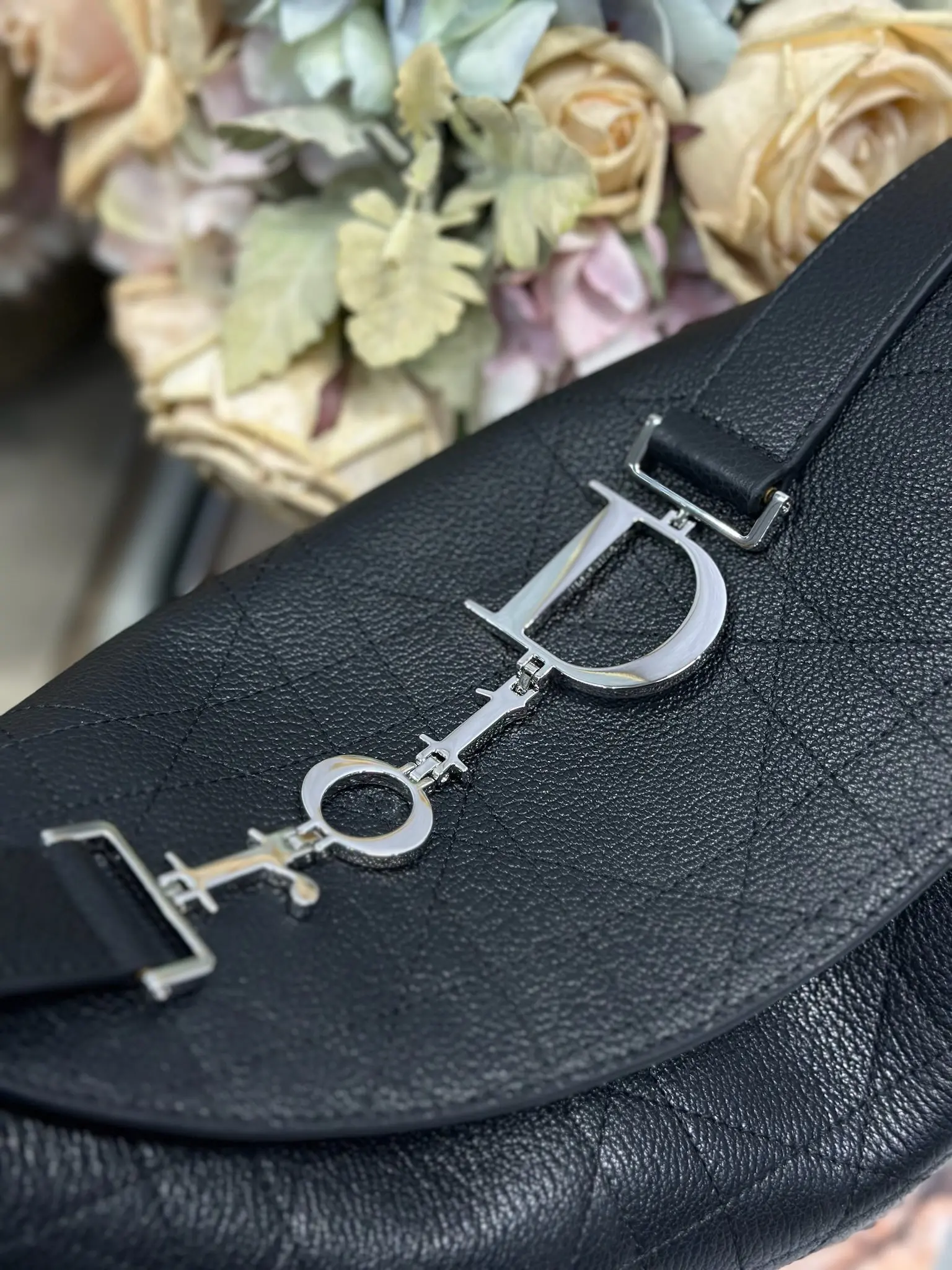 Dior 1412 Spring and Summer Color-Block Small Handbag Women s Shoulder Bag - Detail view 5