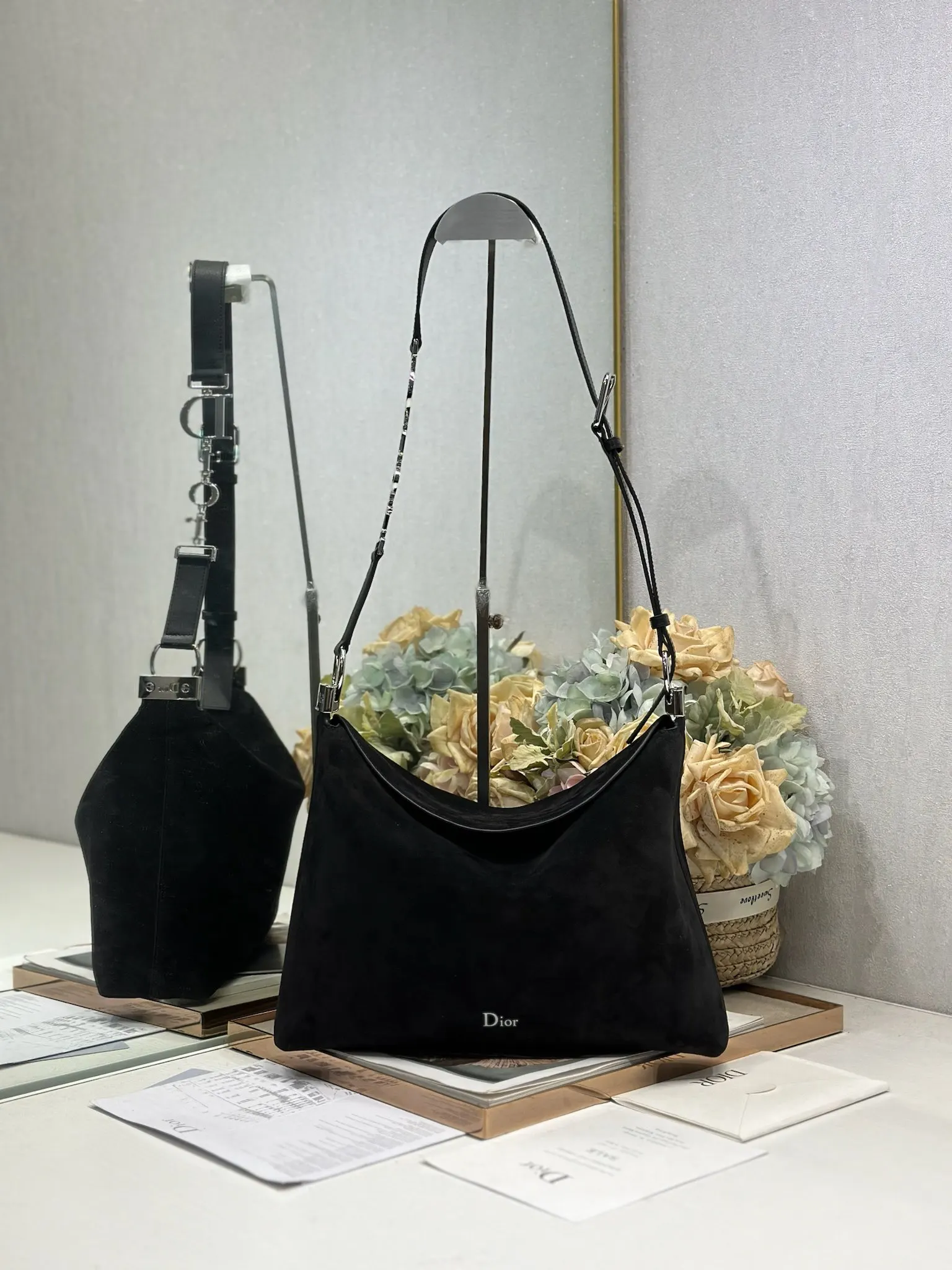 Dior 1412 Spring and Summer Color-Block Small Handbag Women s Shoulder Bag - Detail view 1