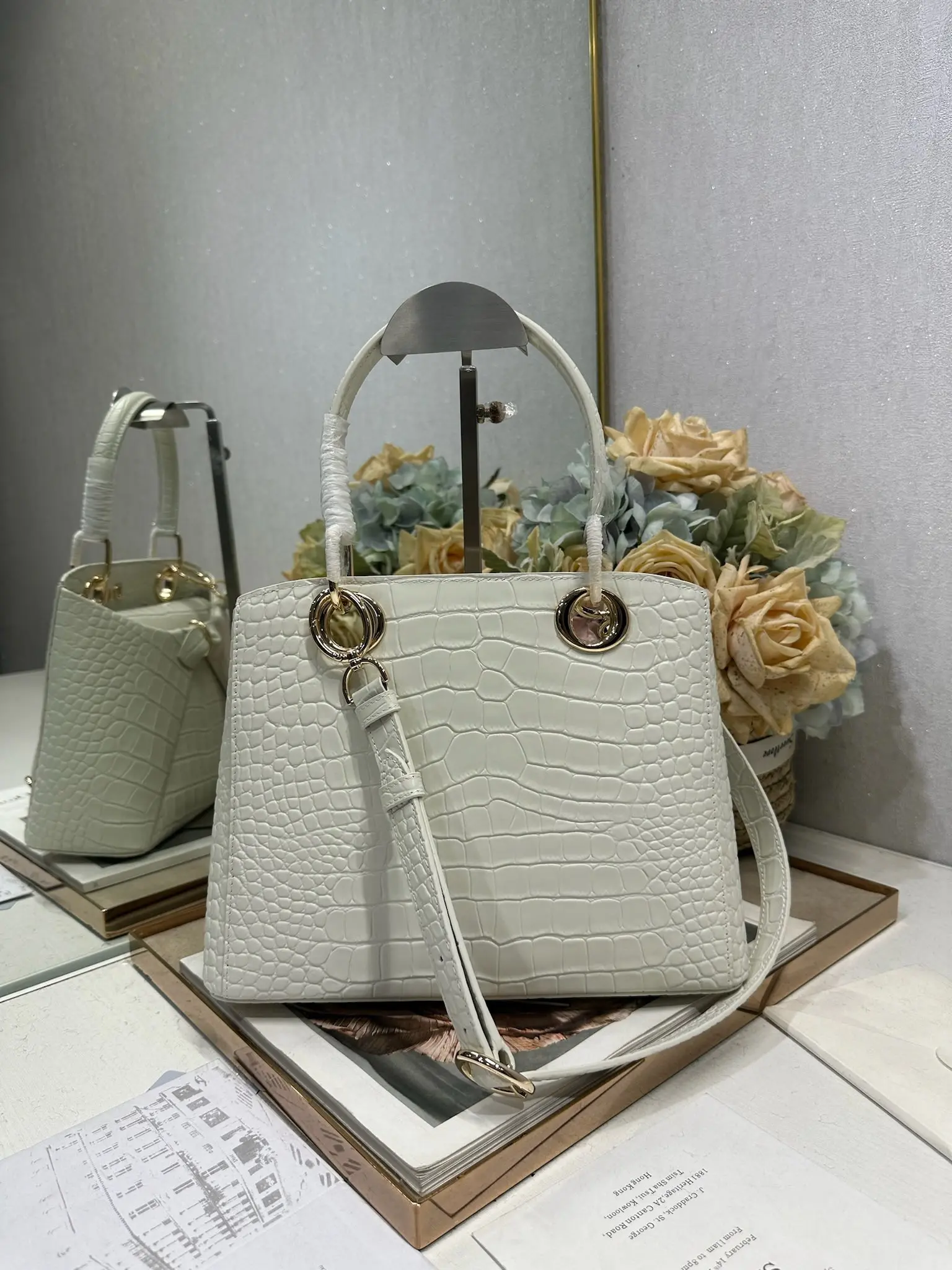 迪奥0737 鳄鱼纹蝴蝶结手提包 女士斜挎包 - 细节图 3