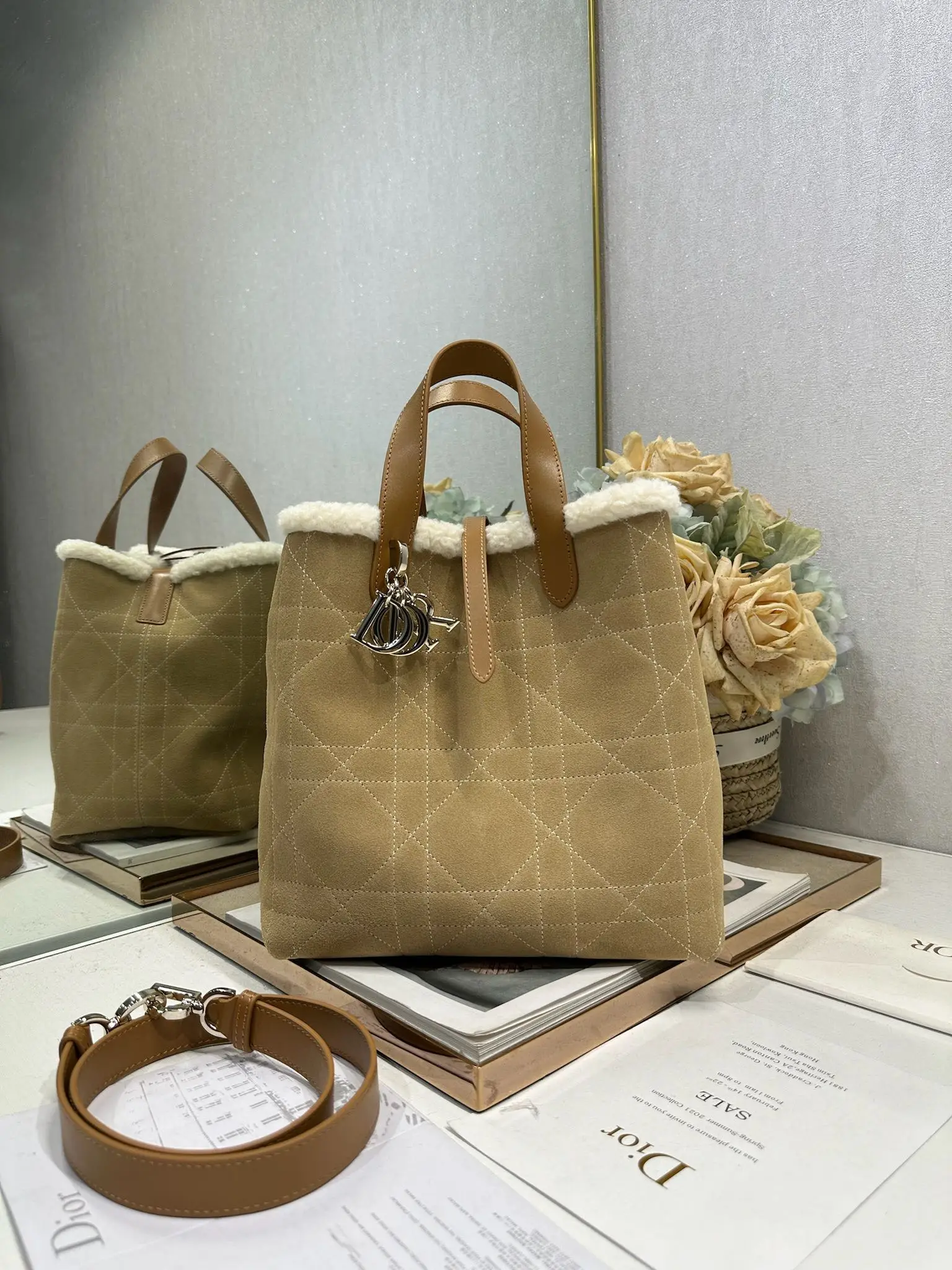 迪奥2836 杏绒拼皮竖版手袋 女士斜挎包 - 细节图 1