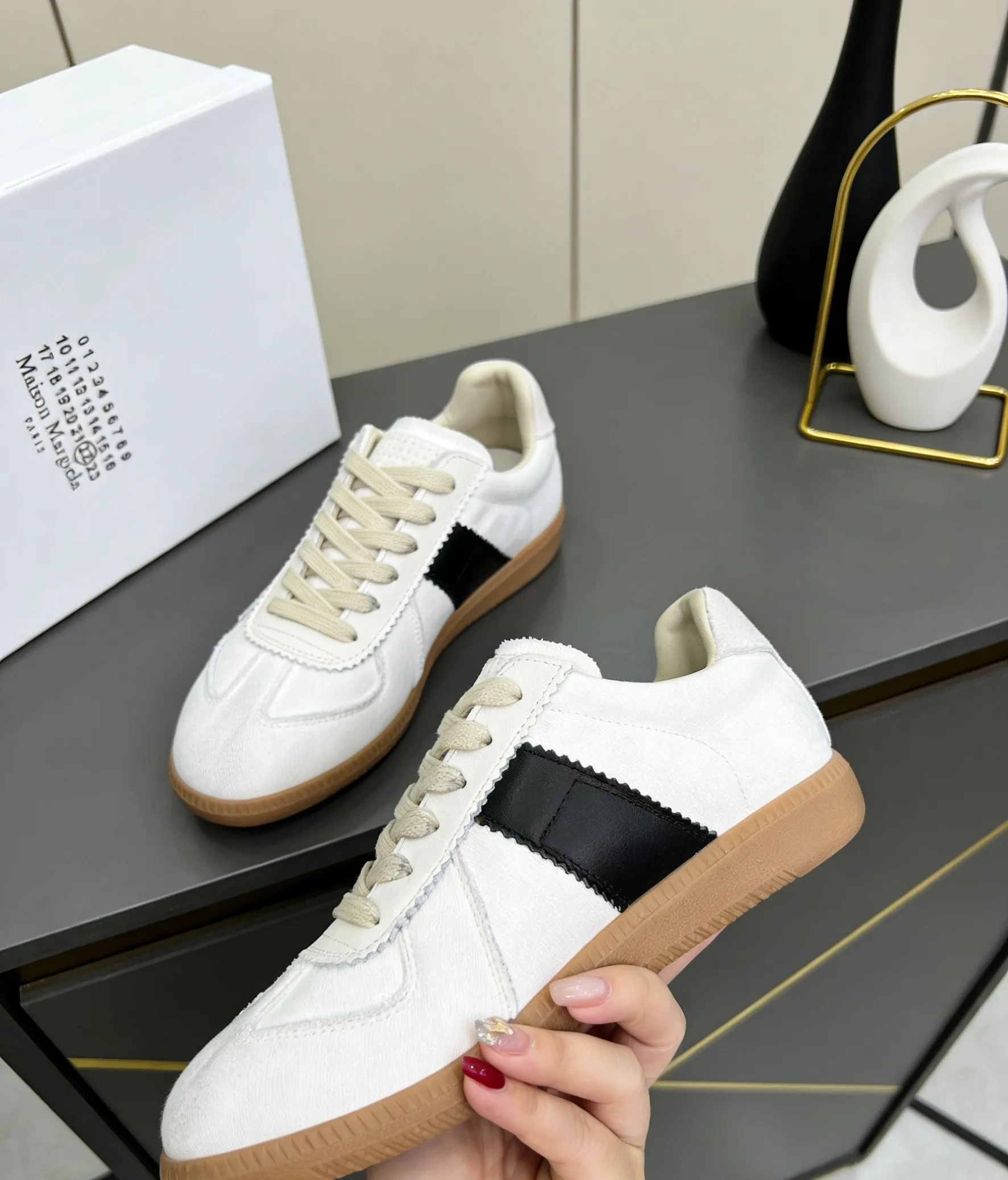 Maison Margiela MM6 Maison Margiela Decon Casual Sneakers - Detail view 7