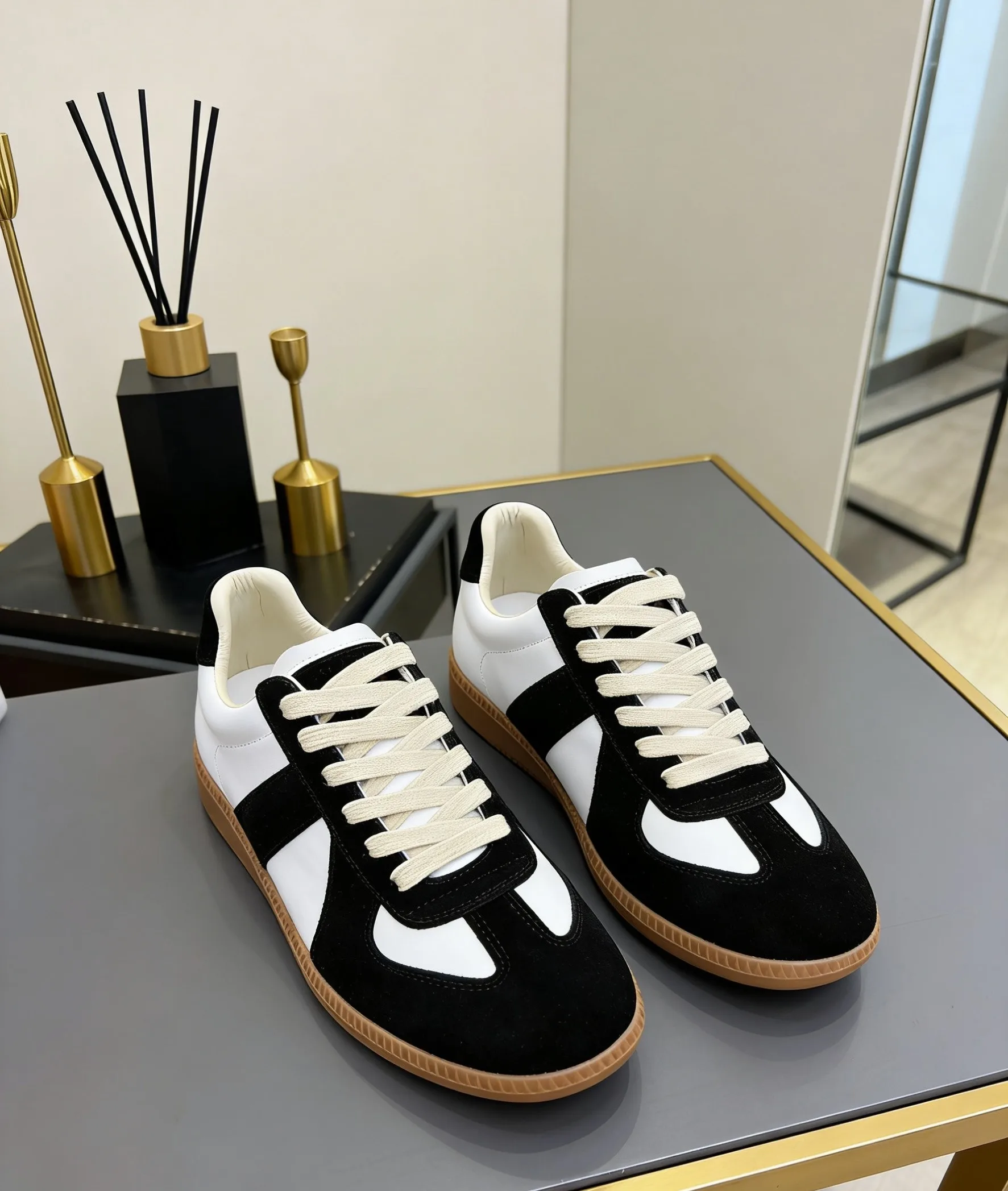 Maison Margiela MM6 Maison Margiela Decon Casual Sneakers - Detail view 2
