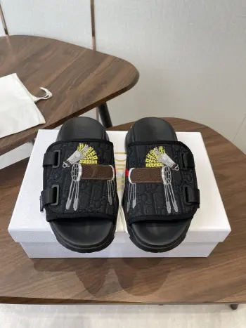 26ss 春夏新款 D字刺绣厚底运动拖鞋