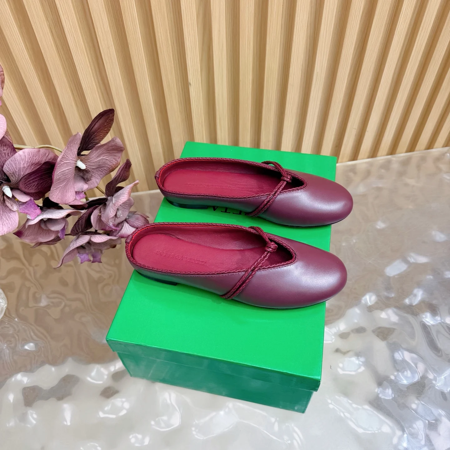 Bottega Veneta Adamo Series Women s Two-Way Loafers - Detail view 1