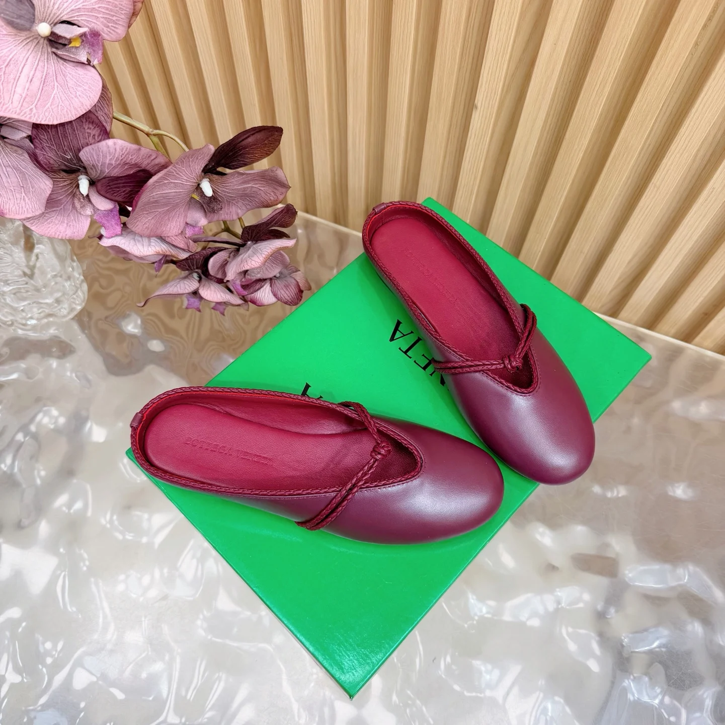 Bottega Veneta Adamo Series Women s Two-Way Loafers - Detail view 2