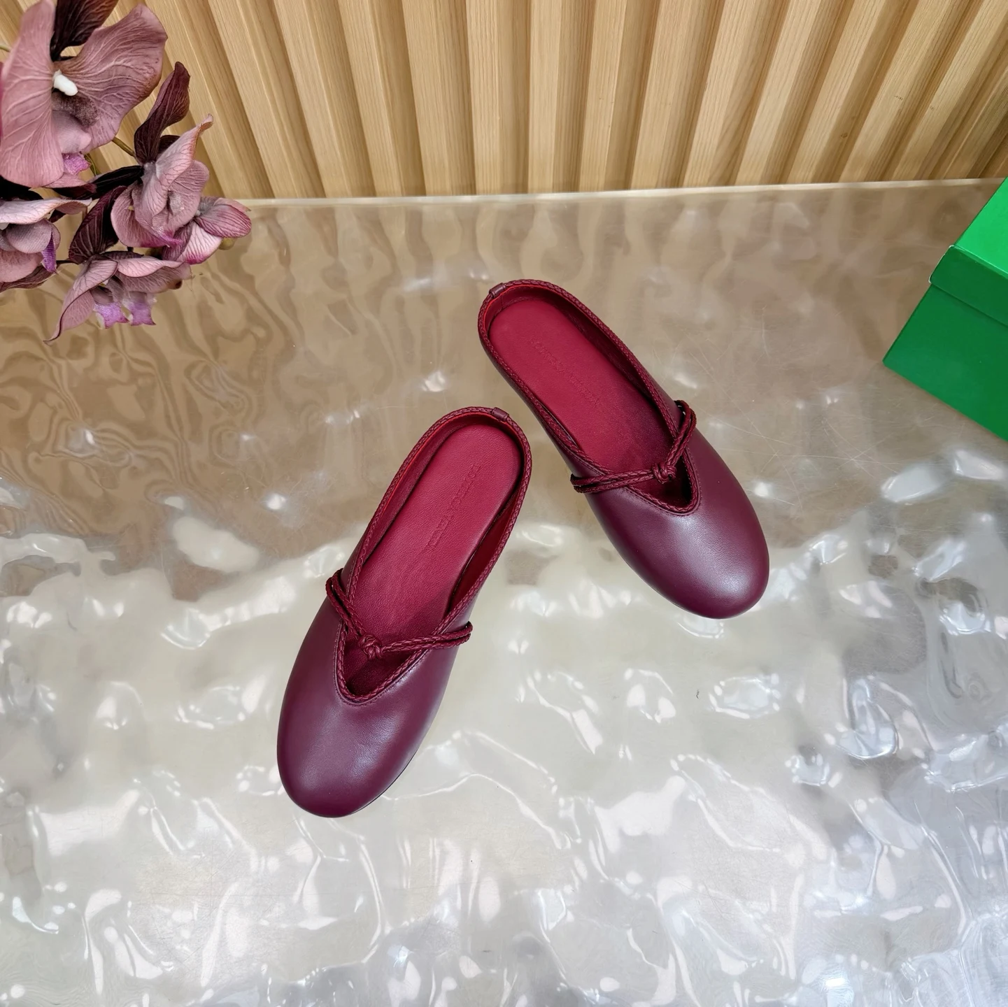 Bottega Veneta Adamo Series Women s Two-Way Loafers - Detail view 6