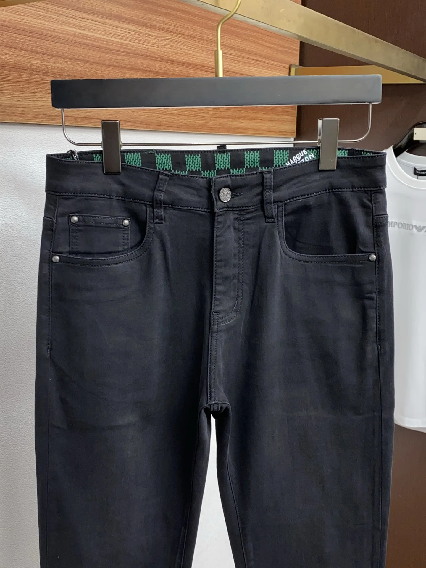 Louis Vuitton 2026 Early Spring Latest Style Jeans - Detail view 3