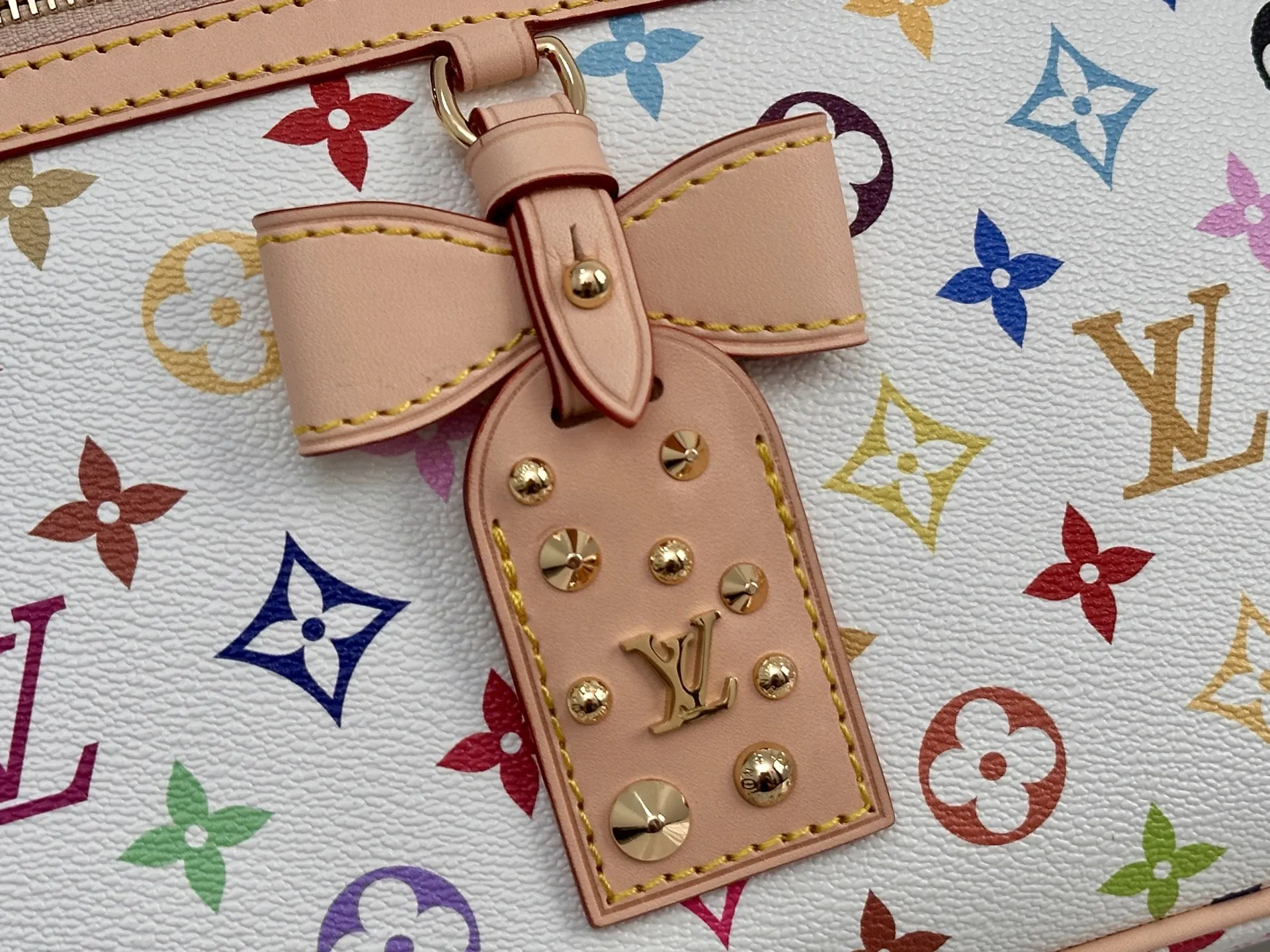 Louis Vuitton M27582 Pattern Handbag Women s Shoulder Bag - Detail view 5