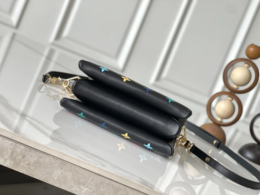 LVM13233 蓬松羊皮手袋 女士斜挎包 - 细节图 4