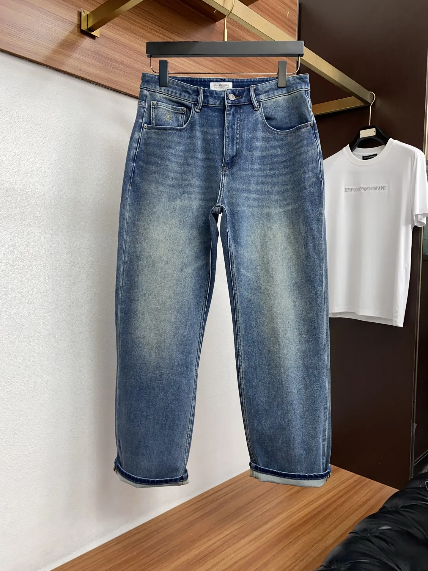 Brunello Cucinelli 2026 Early Spring Latest Vintage Style Jeans - Detail view 2