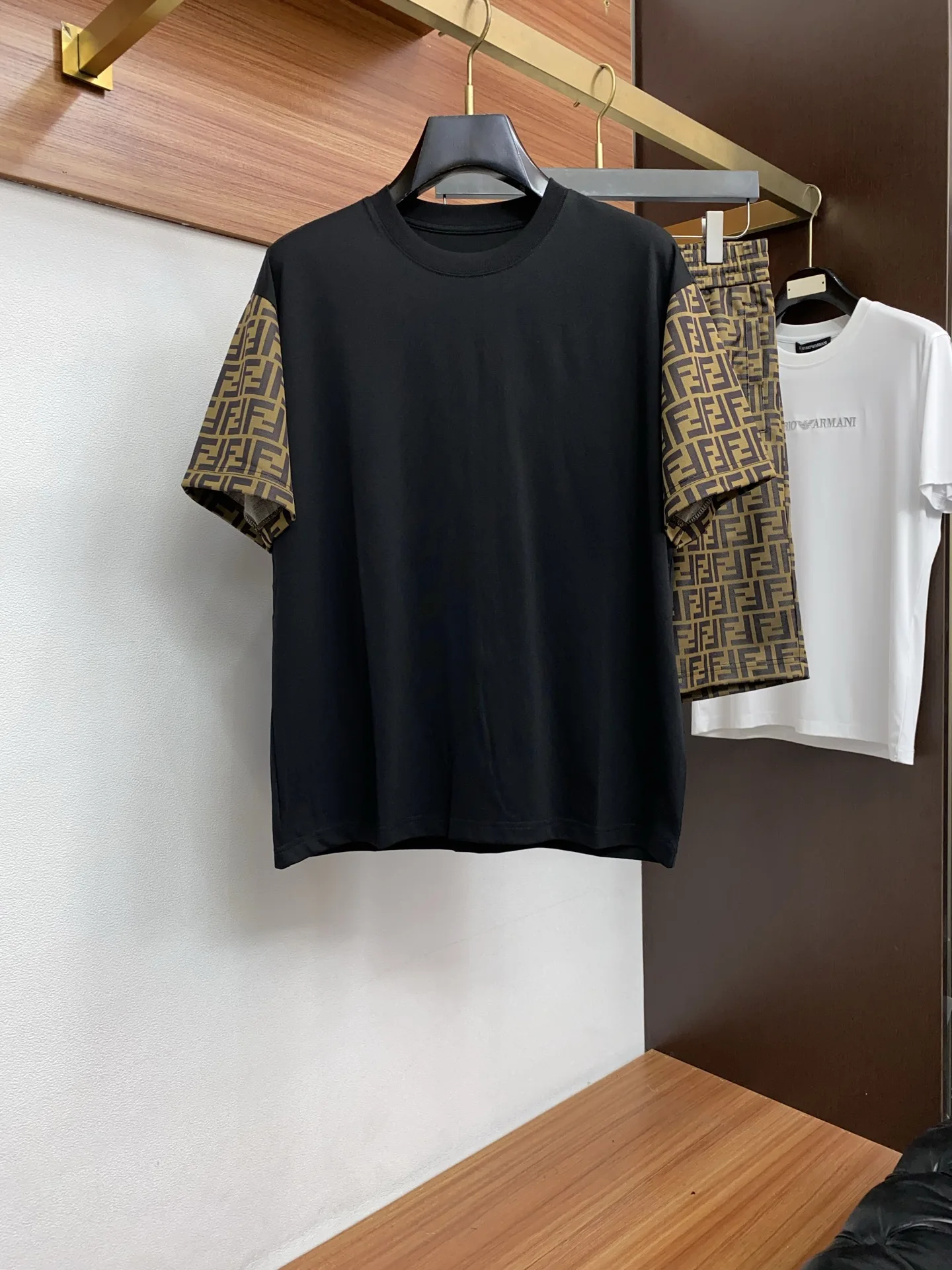 Fendi 2026 Spring/Summer New Spliced Men s Short Sleeve Set - Detail view 1