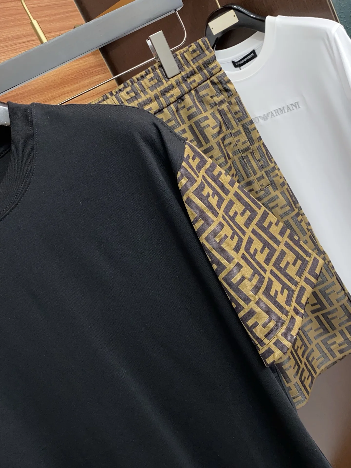Fendi 2026 Spring/Summer New Spliced Men s Short Sleeve Set - Detail view 3
