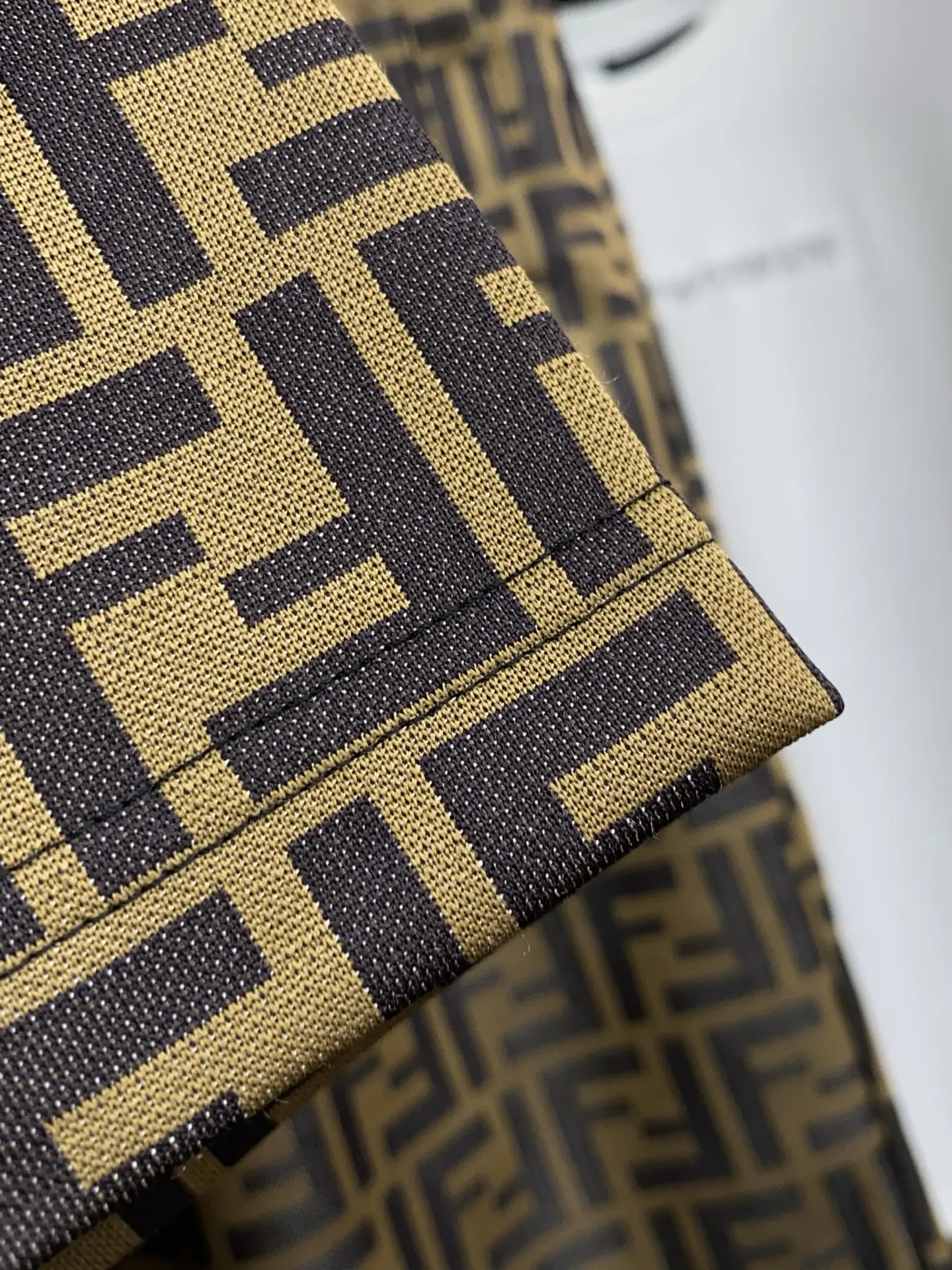 Fendi 2026 Spring/Summer New Spliced Men s Short Sleeve Set - Detail view 4