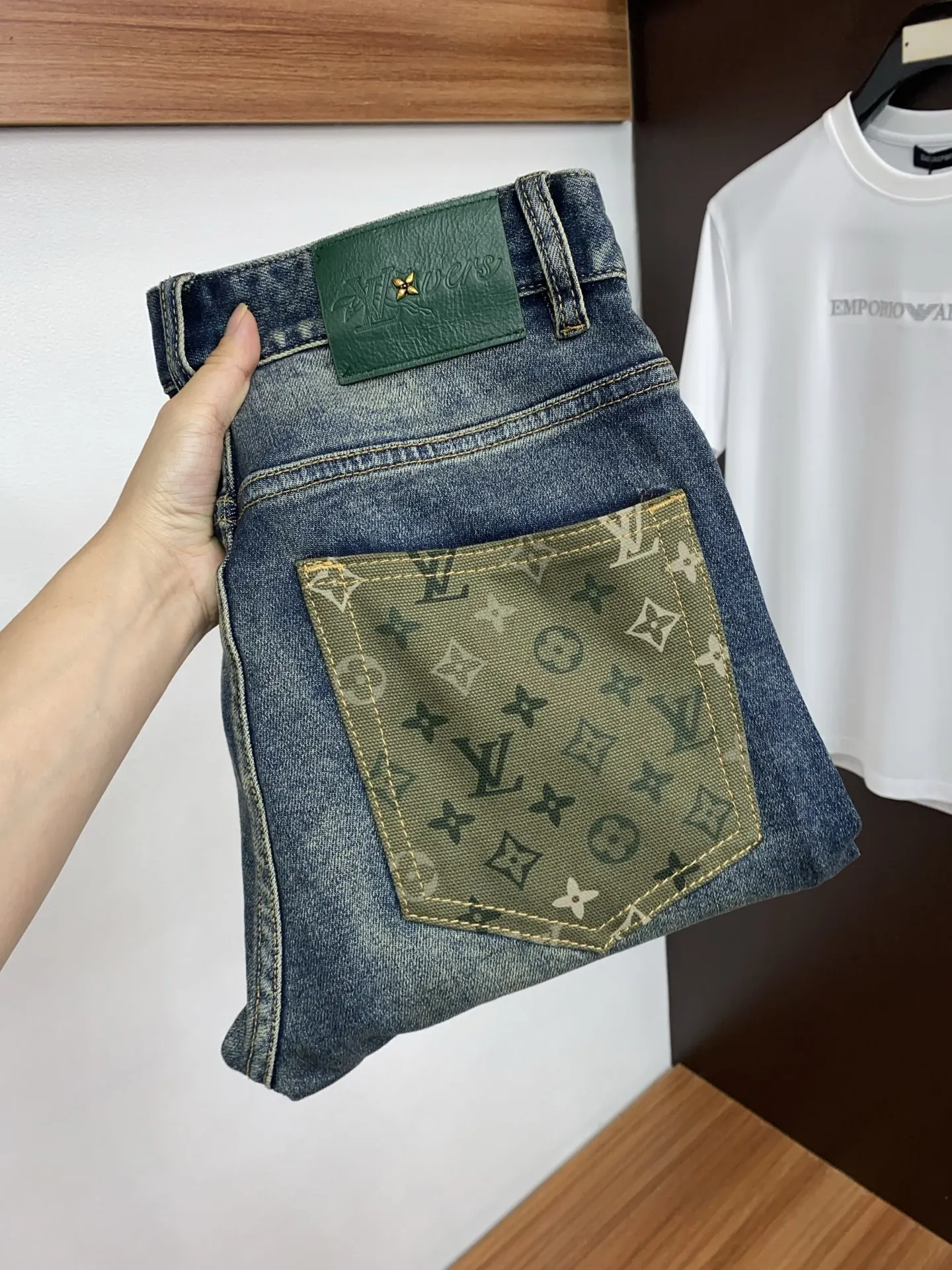 LV四季款牛仔裤