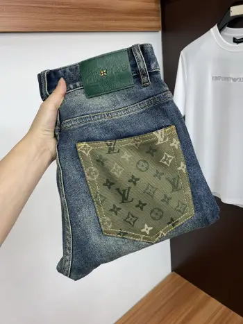 四季款牛仔裤