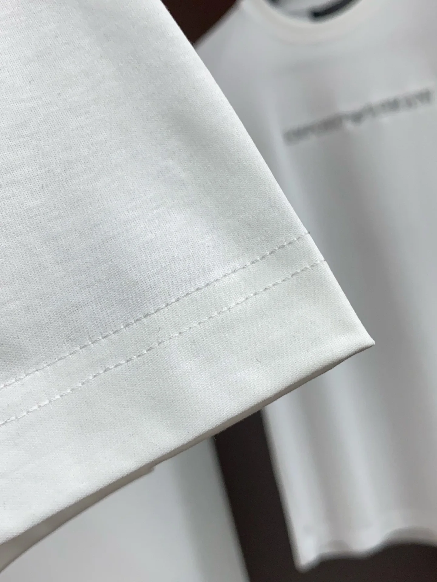Burberry 2026 New Short Sleeve - Detail view 5