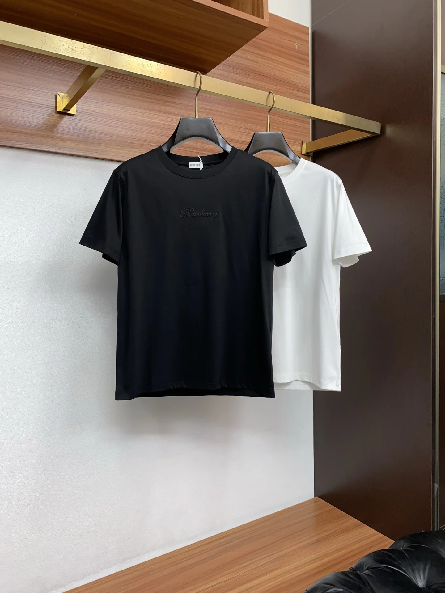Burberry 2026 New Short Sleeve - Detail view 8