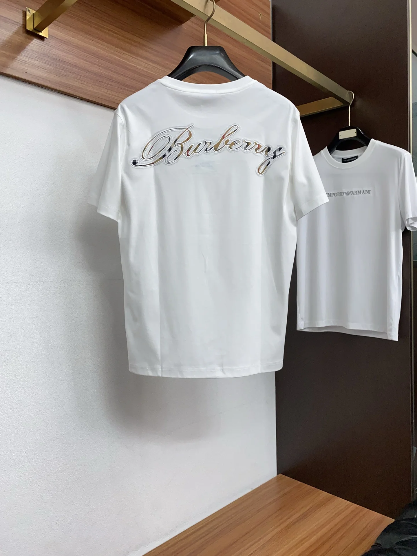 Burberry 2026 New Short Sleeve - Detail view 9
