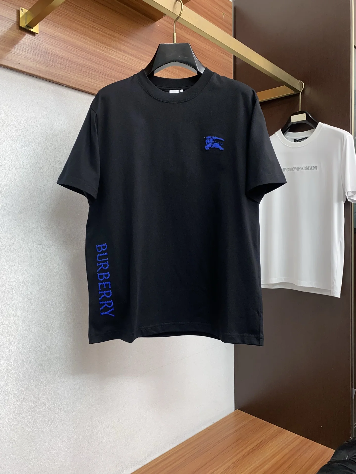 Burberry Round neck men s short sleeve T-shirt - Detail view 1