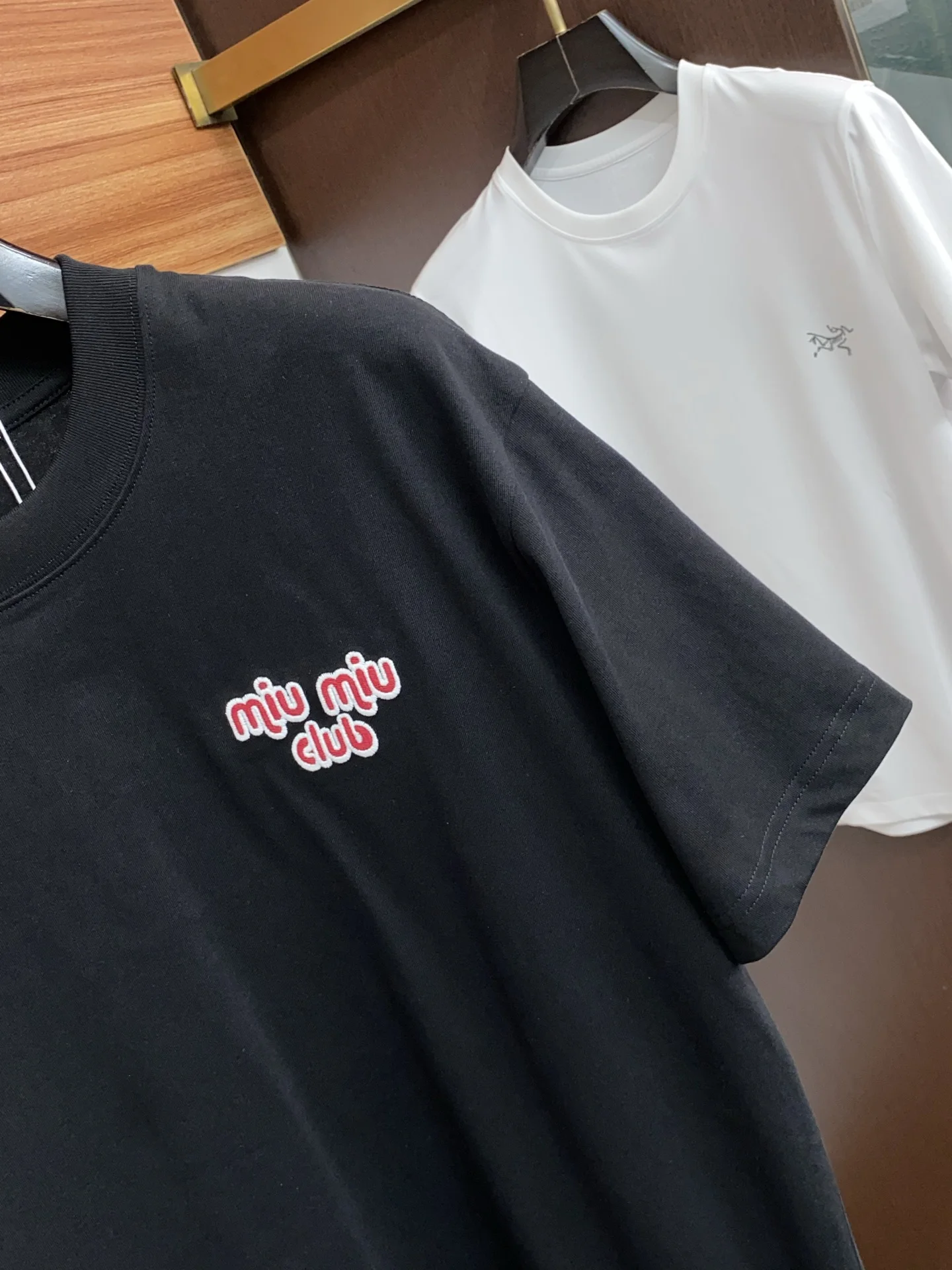 MIU MIU Round neck men s short sleeve T-shirt - Detail view 4