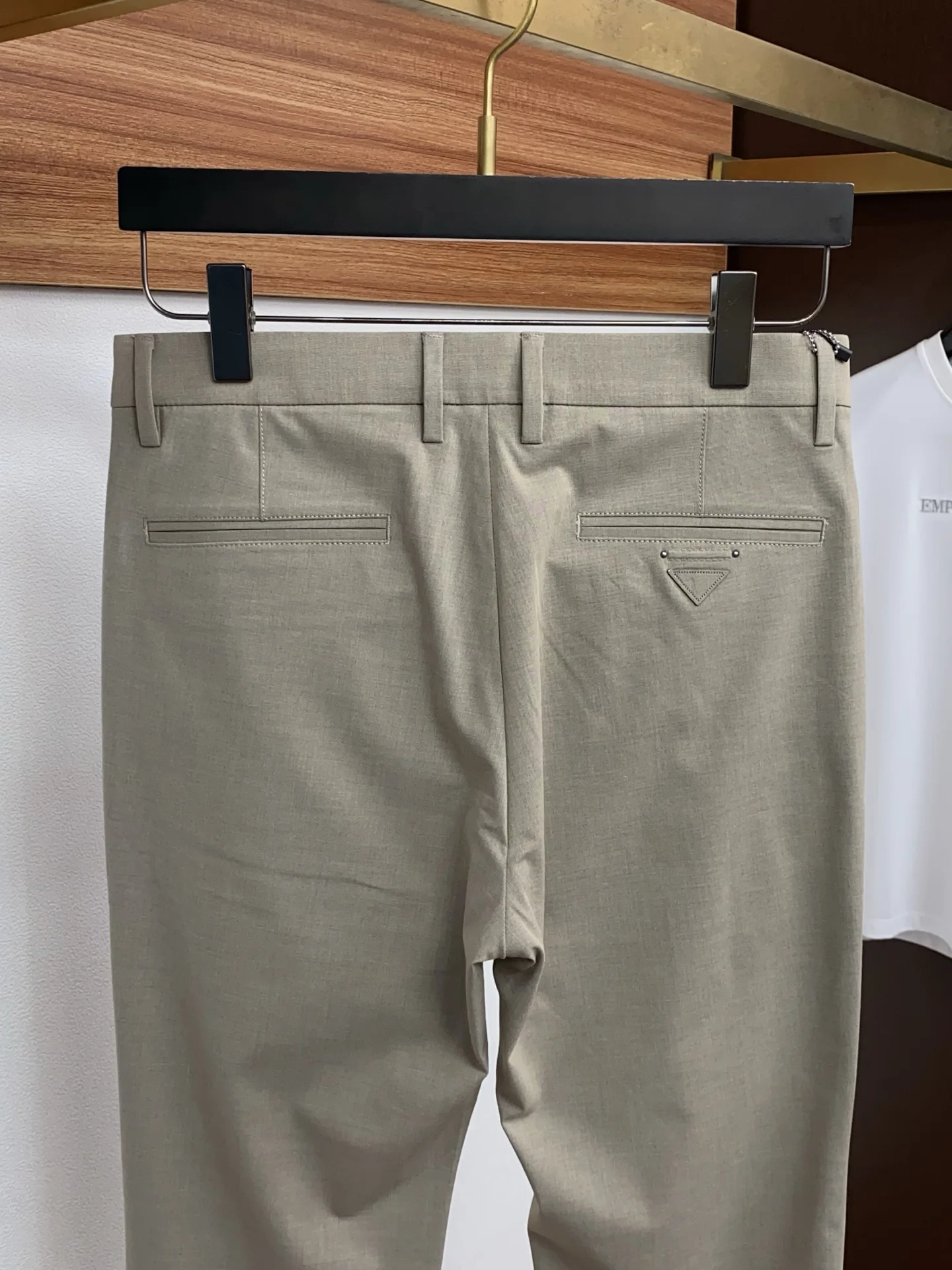 Prada 2026 Early Spring Latest Style Suit Pants - Detail view 9