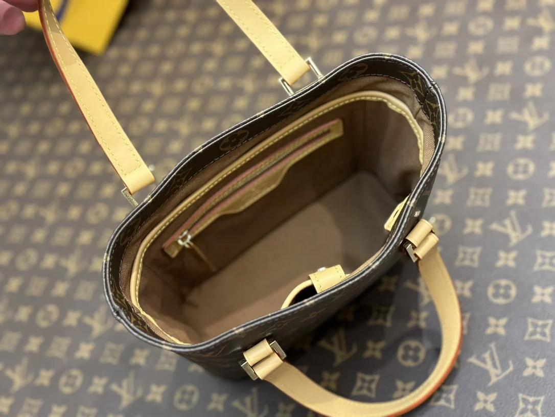 Louis Vuitton M51172 Canvas Tote Bag Women s Handbag - Detail view 8